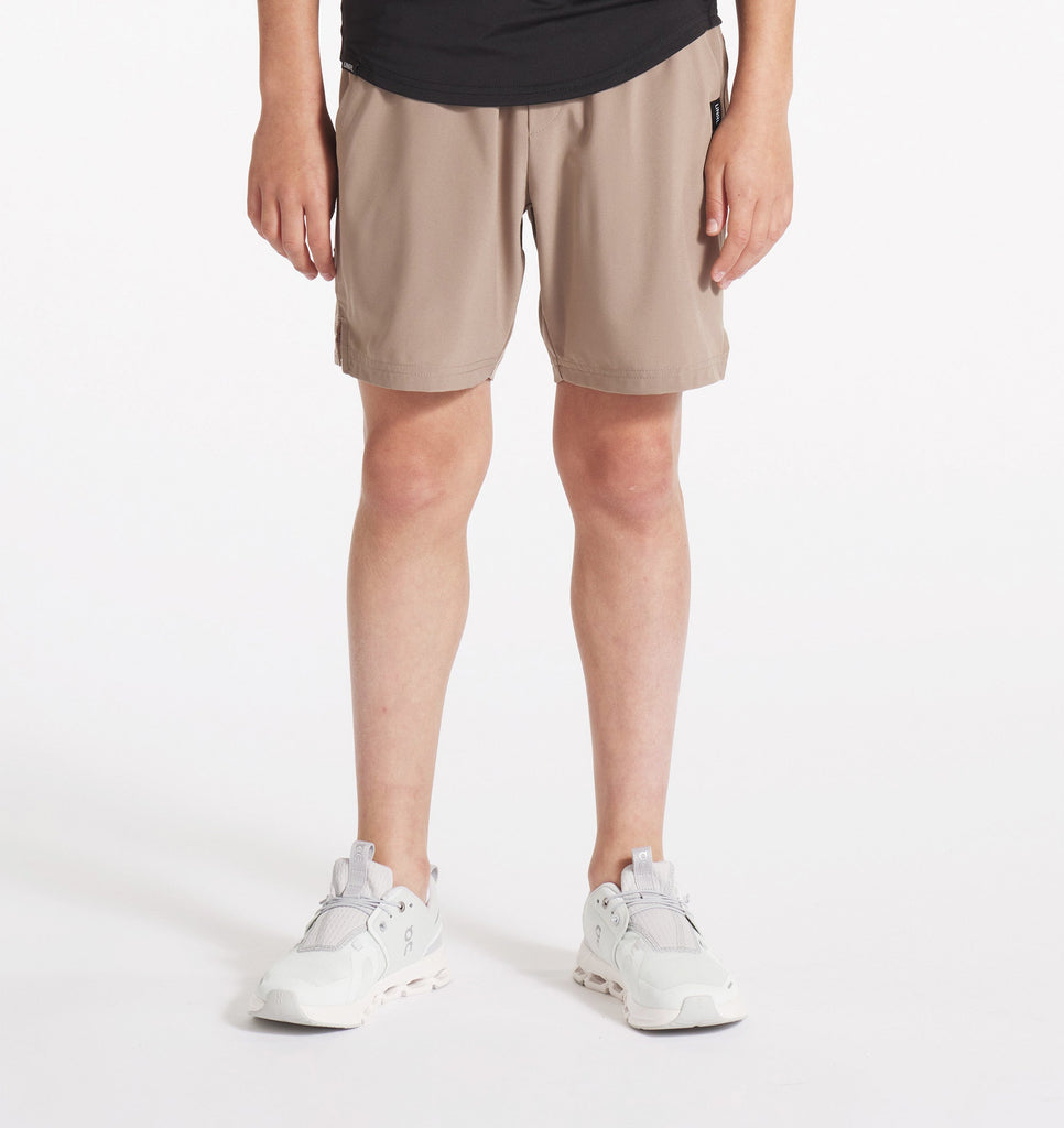 Youth Stride Short [7.5"] - Desert Khaki