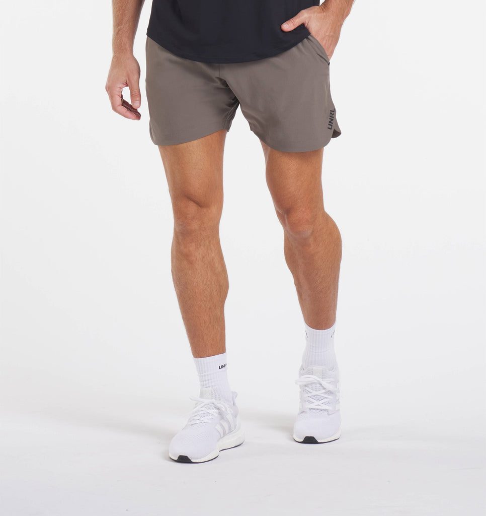 Daybreaker Short [5.5"] - Dark Taupe